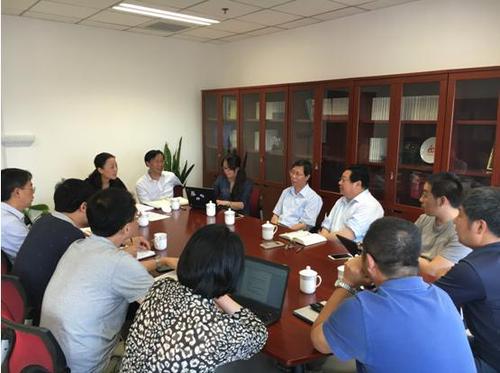 建设方案编写小组在工作 建设方案编写小组在工作