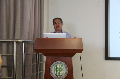 薛念文副教授讲座中 薛念文副教授讲座中