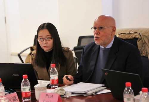 6 保罗路易斯博士介绍《世界的语言》 6 保罗路易斯博士介绍《世界的语言》